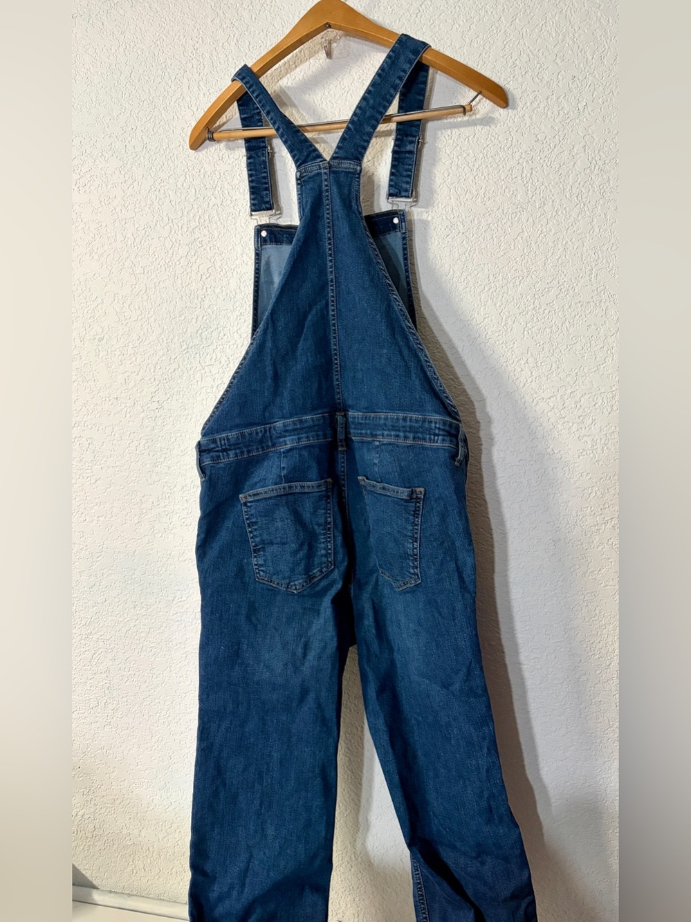 GAP Maternity Denim Medium Wash Overalls relaxed Fit size M - Picture 4 of 7